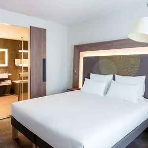 Отель Novotel Amsterdam Schiphol Airport